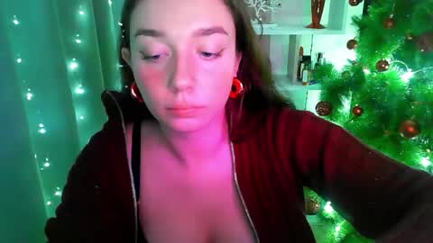 Snapshot of effie_balconii chatting on 12/22/24, 05:10 effie_balconii online show from 12/22/24, 05:10