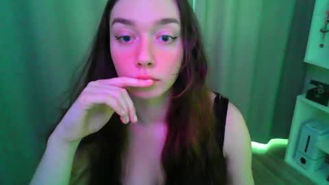 effie_balconii online show from 03/20/26, 11:37