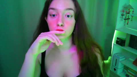 effie_balconii online show from 05/10/26, 03:17