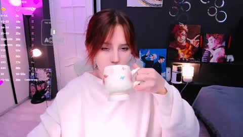 Snapshot of effie_lee chatting on 05/28/26, 10:01 Effie online show from 05/28/26, 10:01