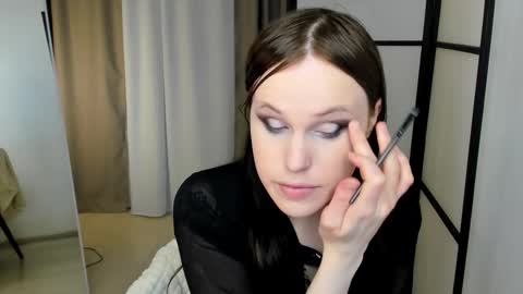 Snapshot of effiemur chatting on 01/31/26, 08:51 Effie Mur online show from 01/31/26, 08:51