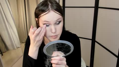 Snapshot of effiemur chatting on 02/06/26, 03:48 Effie Mur online show from 02/06/26, 03:48