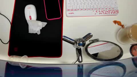 Snapshot of effiemur chatting on 02/11/26, 10:42 Effie Mur online show from 02/11/26, 10:42