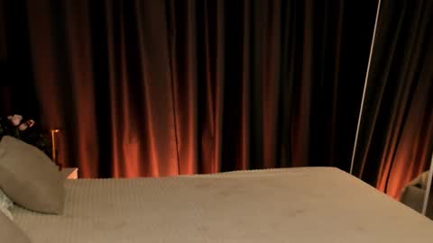 Snapshot of effiemur chatting on 02/19/26, 09:00 Effie Mur online show from 02/19/26, 09:00