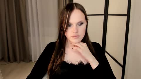 Effie Mur online show from 03/13/26, 09:32