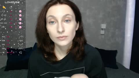 Snapshot of effy_gray chatting on 02/12/25, 05:37 Anna online show from 02/12/25, 05:37