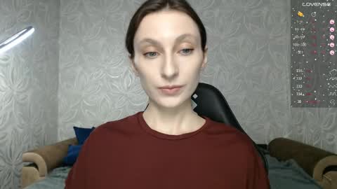 Snapshot of effy_gray chatting on 04/27/26, 06:17 Anna online show from 04/27/26, 06:17