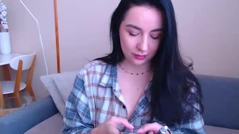 Effy online show from 12/17/24, 09:50