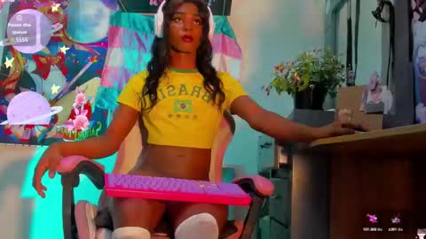 Snapshot of effy_marinn chatting on 09/10/25, 06:13 effy_marinn online show from 09/10/25, 06:13