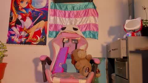 Snapshot of effy_marinn chatting on 09/21/25, 05:42 effy_marinn online show from 09/21/25, 05:42