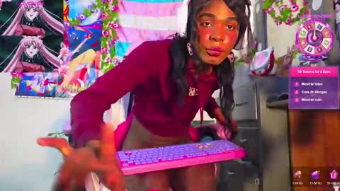 Snapshot of effy_marinn chatting on 11/02/25, 12:18 effy_marinn online show from 11/02/25, 12:18