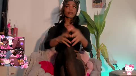 effy_marinn online show from 04/06/26, 08:59