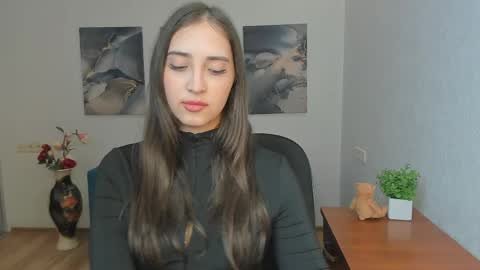 Snapshot of effy_royse chatting on 04/29/26, 05:30 Effy Royse online show from 04/29/26, 05:30