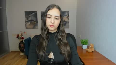 Snapshot of effy_royse chatting on 05/13/26, 05:43 Effy Royse online show from 05/13/26, 05:43