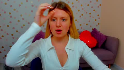 Effy online show from 01/31/25, 09:48