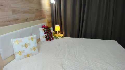 Effy online show from 09/25/25, 05:55