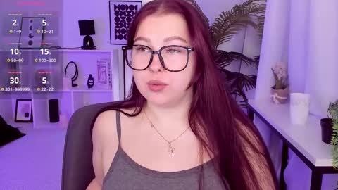 Effy online show from 12/04/25, 01:53