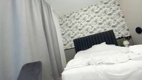 Erik and Alice online show from 02/25/25, 06:25