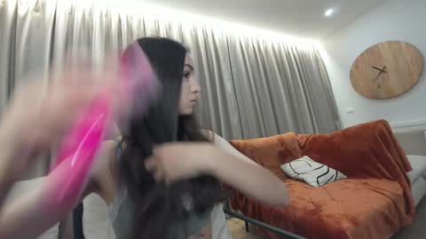 Erik and Alice online show from 10/31/25, 01:17