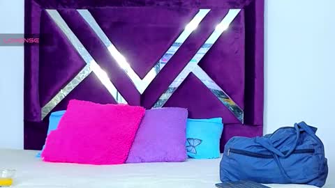 eimy__cute online show from 11/30/25, 04:11