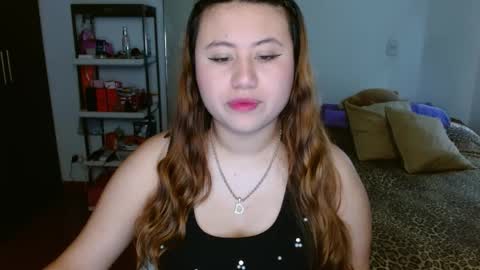 Snapshot of eimy_collin chatting on 12/03/24, 08:50 EIMY MODEL INDEPENDENT online show from 12/03/24, 08:50