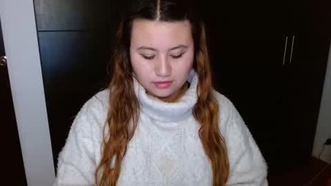 Snapshot of eimy_collin chatting on 12/04/24, 07:17 EIMY MODEL INDEPENDENT online show from 12/04/24, 07:17