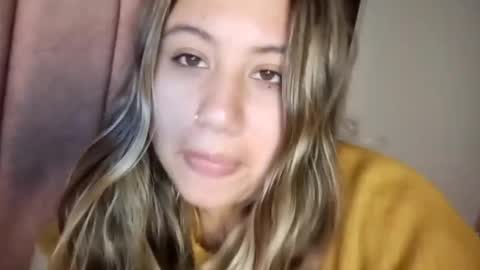 Snapshot of eimy_collin chatting on 10/10/25, 01:59 EIMY MODEL INDEPENDENT online show from 10/10/25, 01:59