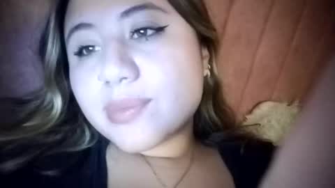 EIMY   MODEL INDEPENDENT online show from 11/07/25, 05:07