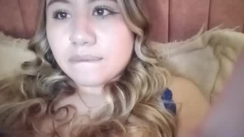 EIMY   MODEL INDEPENDENT online show from 03/15/26, 12:22