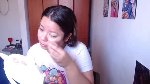 Snapshot of eimy_saenzz chatting on 11/21/25, 03:00 eimy_saenzz online show from 11/21/25, 03:00