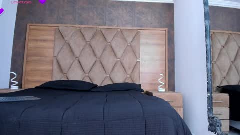 YG COUPLE online show from 04/04/26, 09:01