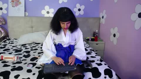 Eimyflorian online show from 02/28/25, 11:36