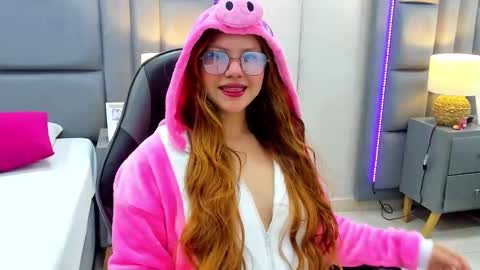 EimmyJones online show from 10/21/25, 03:40