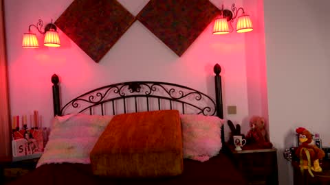 Elena online show from 02/01/25, 07:47