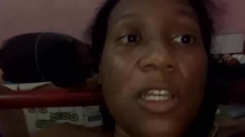 Snapshot of eirondra_valeen chatting on 10/31/25, 11:50 Eirondra Valeen online show from 10/31/25, 11:50