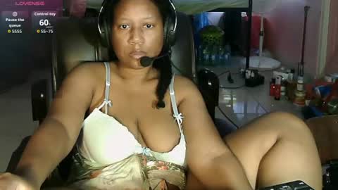 Snapshot of eirondra_valeen chatting on 06/14/26, 08:49 Eirondra Valeen online show from 06/14/26, 08:49