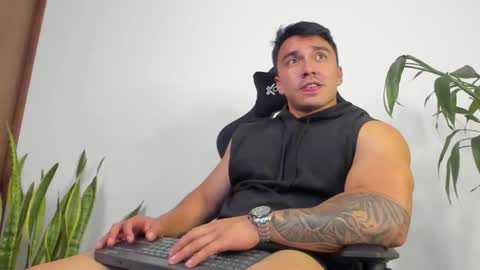 EITHAN CONOR online show from 09/24/25, 06:22