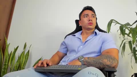 EITHAN CONOR online show from 09/25/25, 12:31