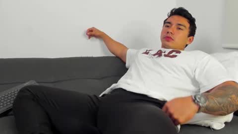 EITHAN CONOR online show from 11/22/25, 01:59