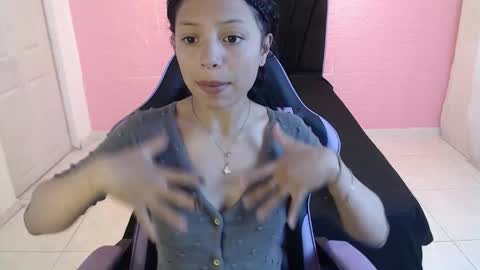 eiviiy1609 online show from 12/16/25, 02:11