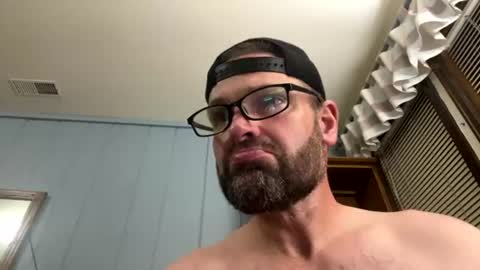 Snapshot of ejbooker11 chatting on 06/18/26, 10:41 PiedPiper online show from 06/18/26, 10:41