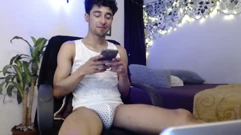 xoxo online show from 12/10/24, 02:38