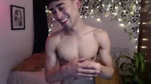 xoxo online show from 12/19/24, 11:25