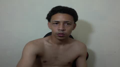 Instagram BelowAbajo online show from 04/17/26, 02:58