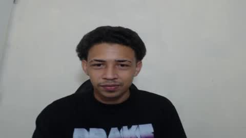 Instagram BelowAbajo online show from 04/24/26, 02:25