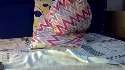 petite online show from 01/03/25, 08:54