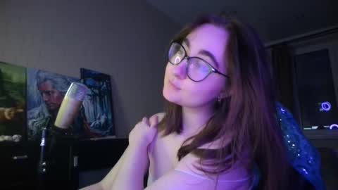 If you like it when I meow give me a thumbs up online show from 02/28/25, 07:14