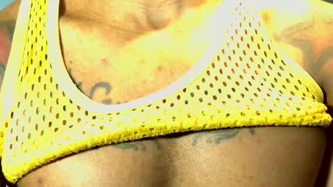 el_vecino_m online show from 04/23/26, 05:41