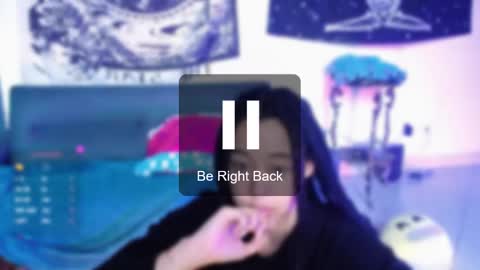 Snapshot of ela_0 chatting on 01/29/25, 05:45 Ela  Help me reach 100 thumbs up online show from 01/29/25, 05:45