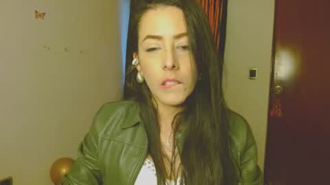 ela_3611 online show from 10/17/25, 02:15